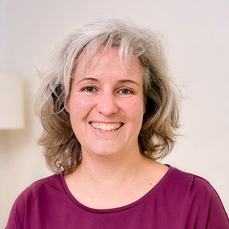 Dr. med. Veronika, Ärztin für Osteopahtie